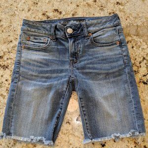 American Eagle Skinny Bermuda Shorts Size 00/24
